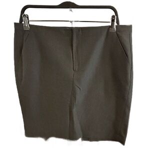 ✅GAP Black Pencil Skirt Sleek and Timeless. BUNDLE toSAVE $$